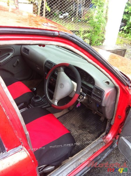1991' Nissan Sunny photo #3