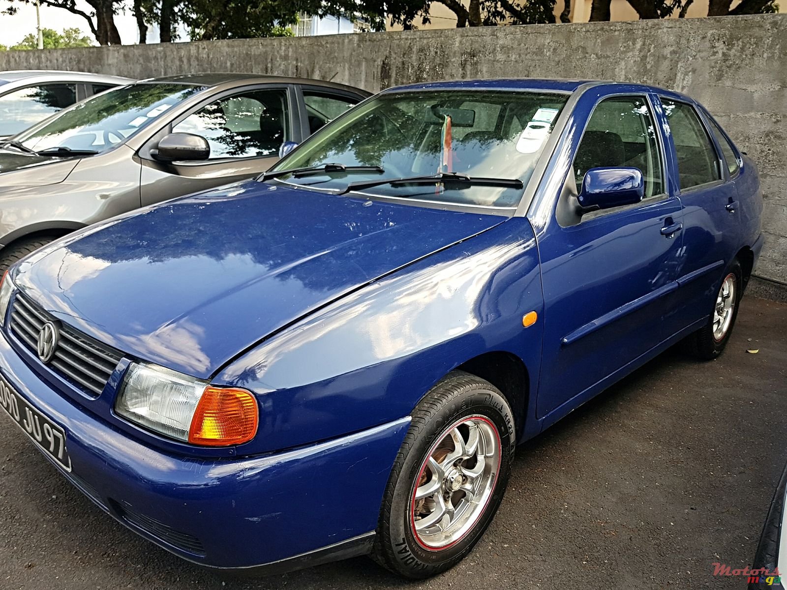 1997' Volkswagen polo sedan photo #2