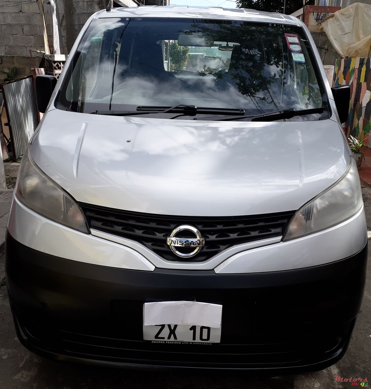 2010' Nissan NV200 GOODS VEHICLE photo #1