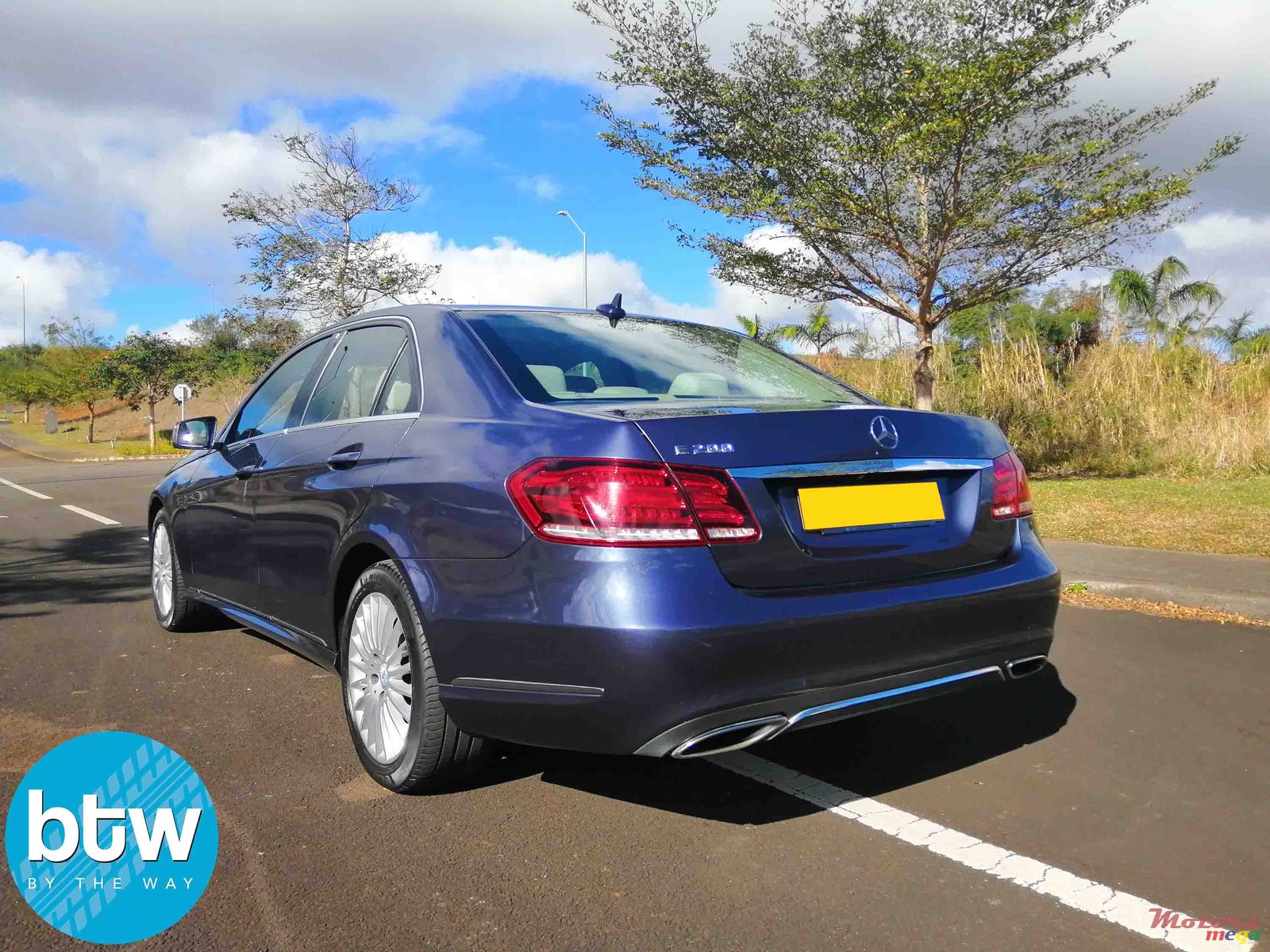 2016' Mercedes-Benz E-Class 200 photo #2