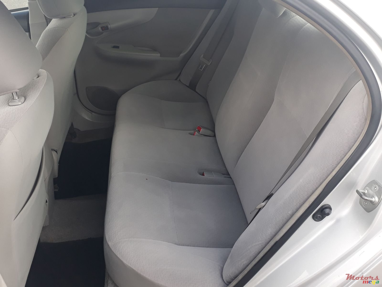 2012' Toyota Axio photo #3