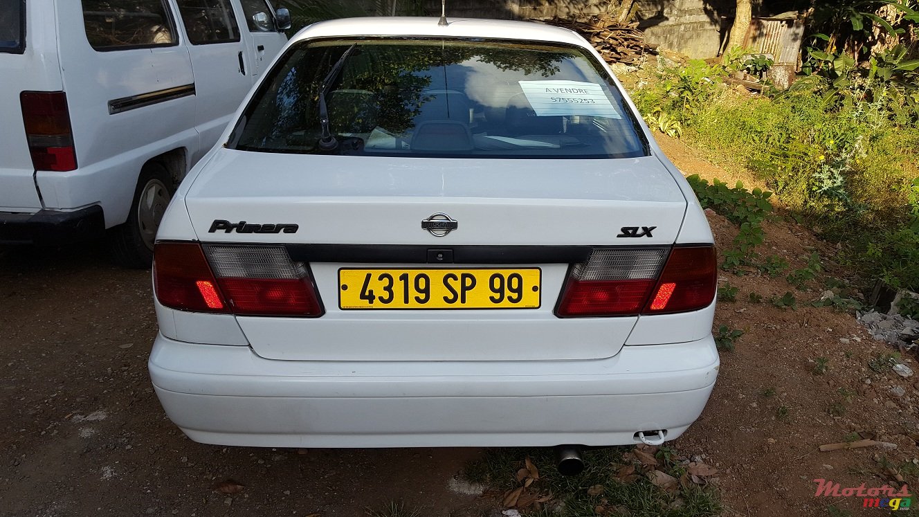 1999' Nissan Primera photo #2