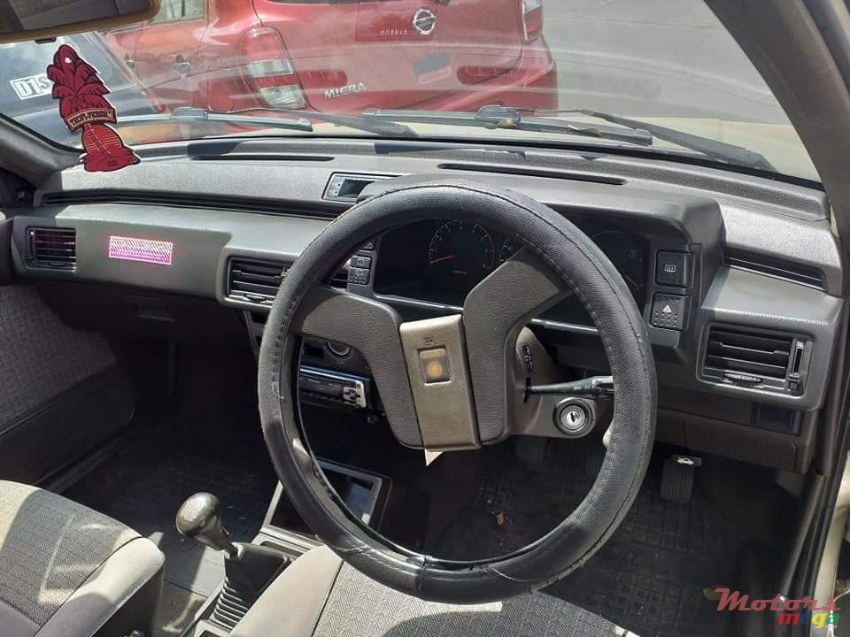 1992' Proton Saga nil photo #5