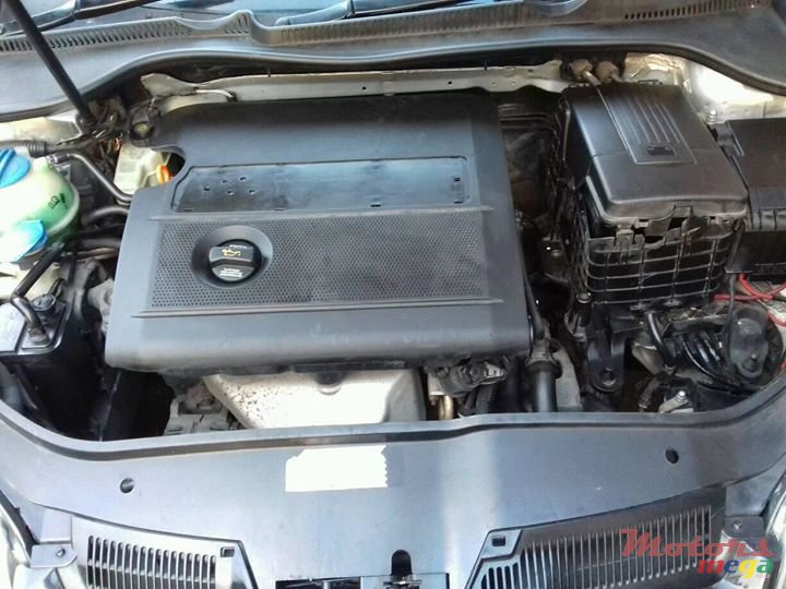 2005' Volkswagen Golf GOLF 5 [1.4l] photo #4