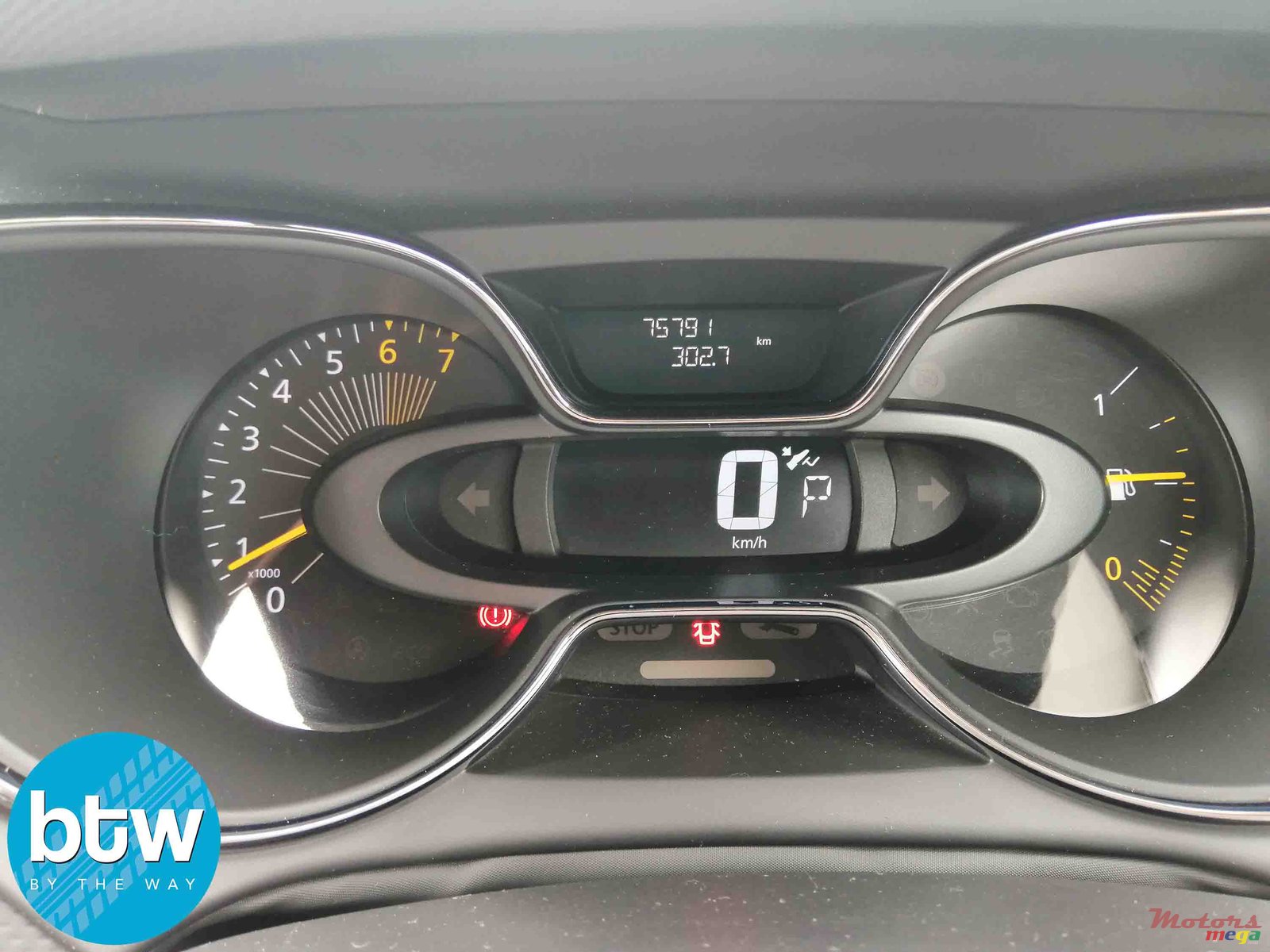 2015' Renault Captur 1.2 Turbo photo #6