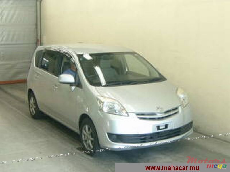 2011' Toyota Paseo Passo Sette photo #4