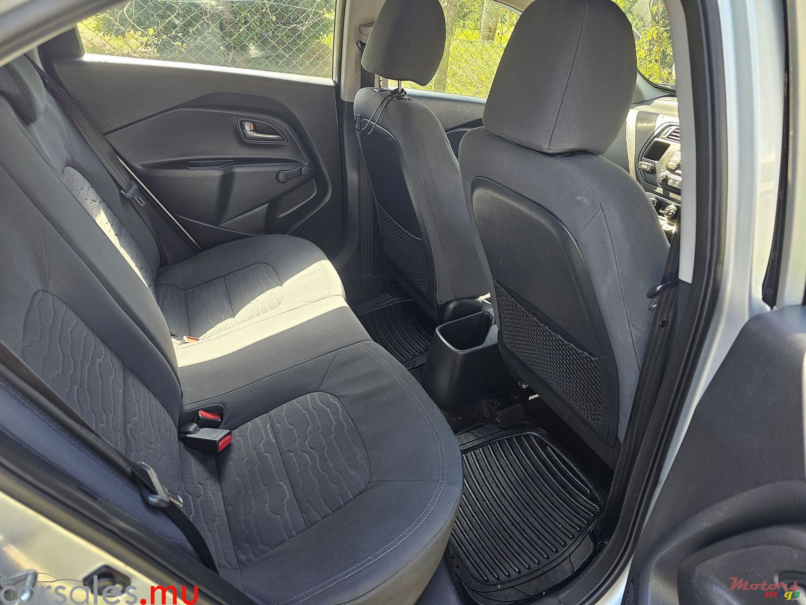 2014' Kia Rio EX 1.2 Hatchback photo #5