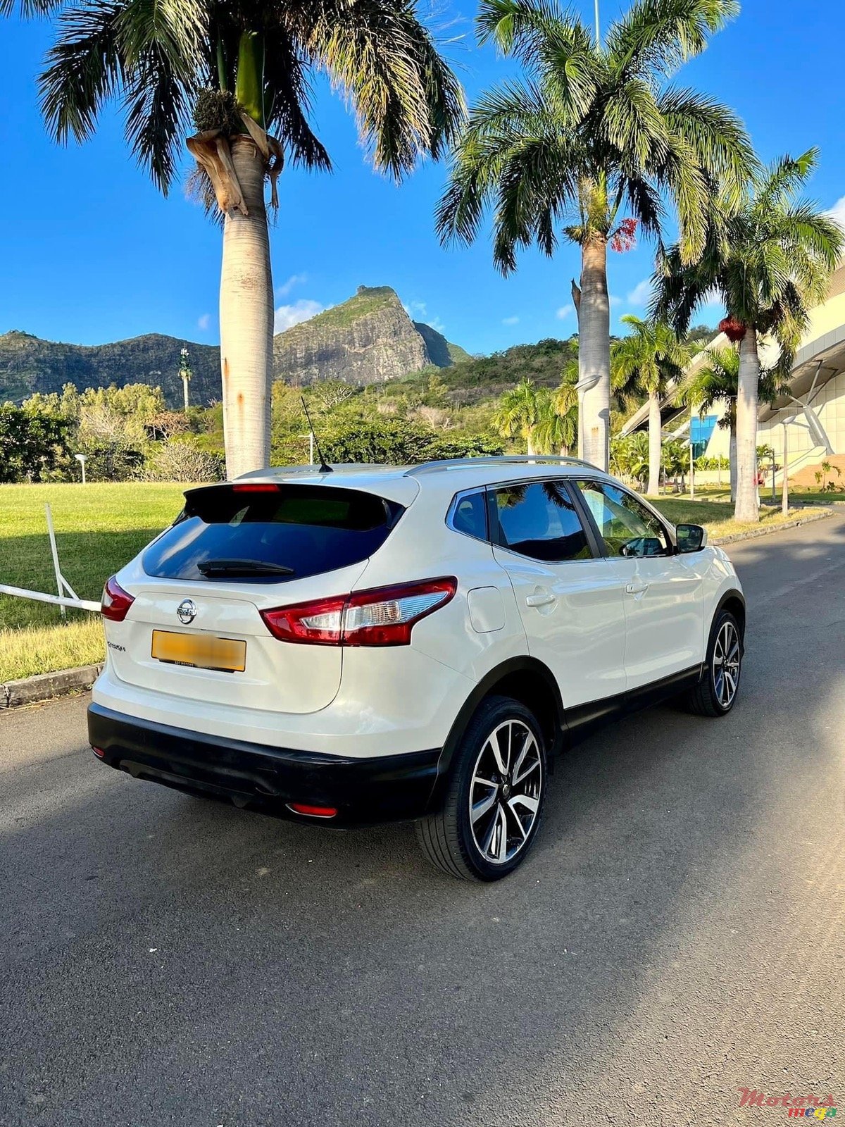 2015' Nissan Qashqai photo #4