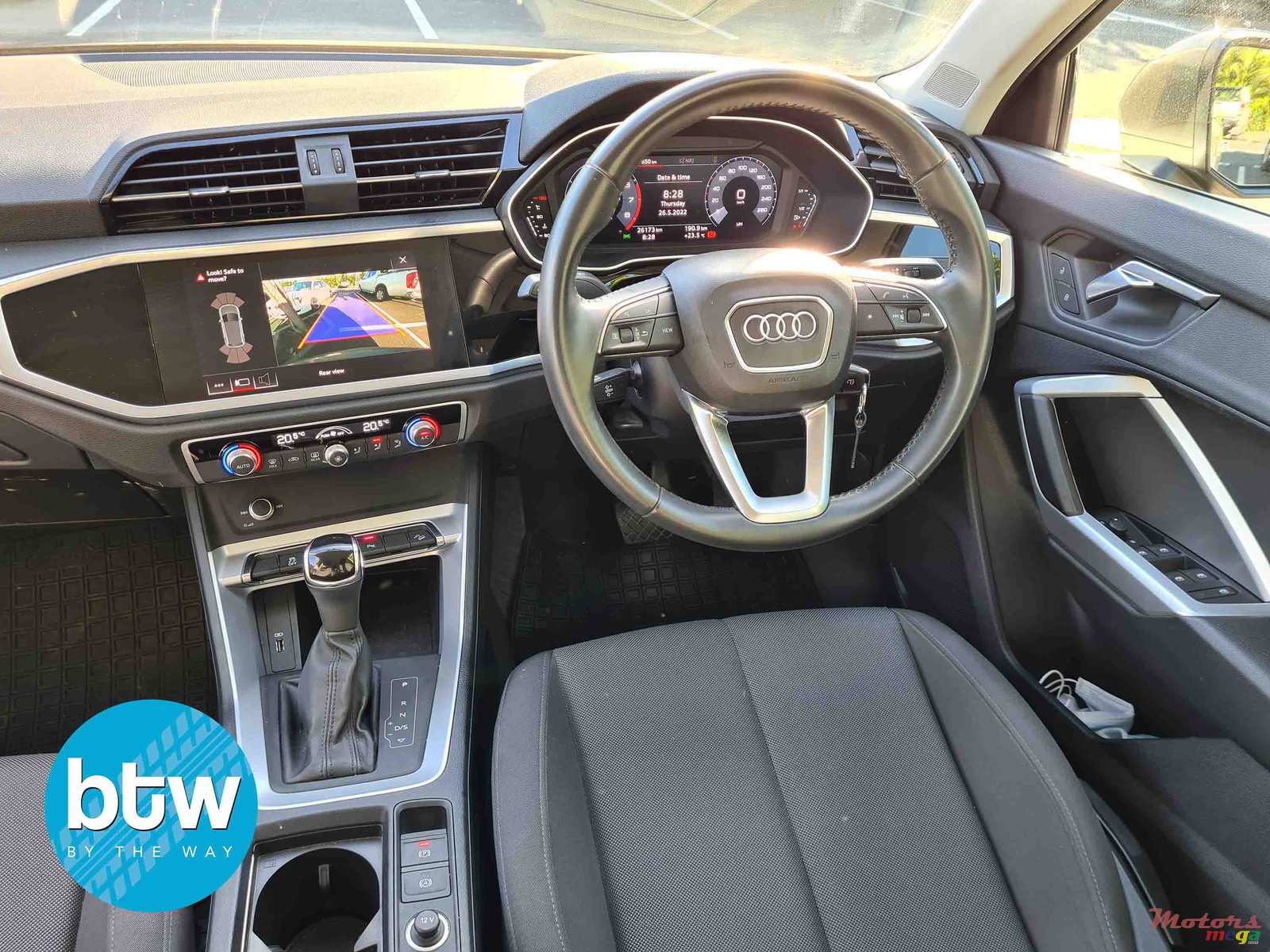2019' Audi Q3 photo #5