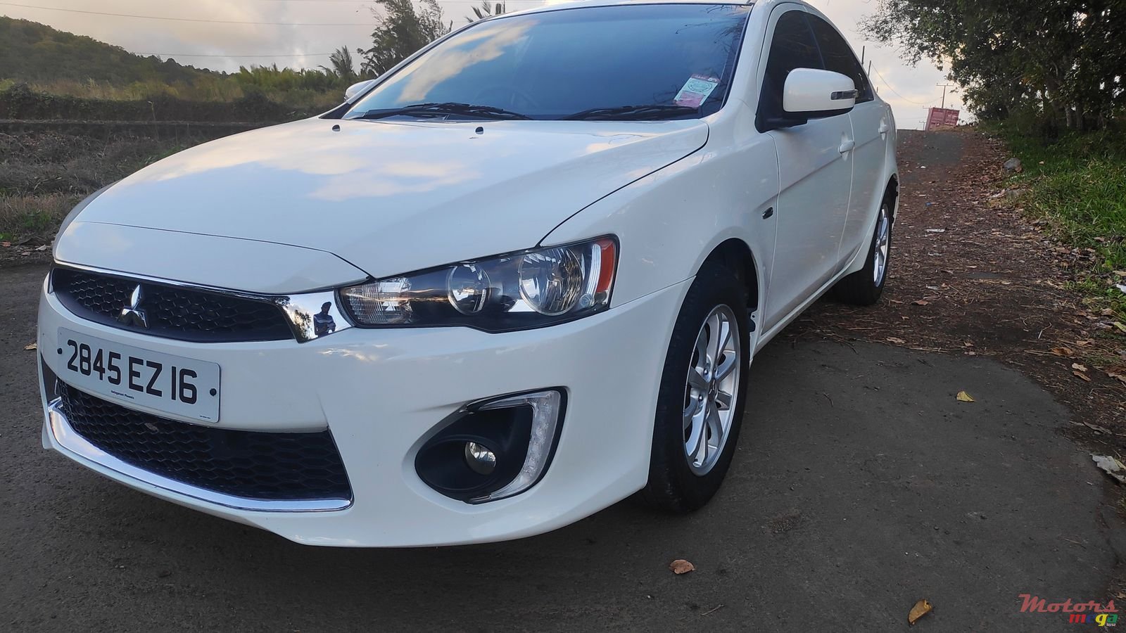 2016' Mitsubishi Lancer X photo #1