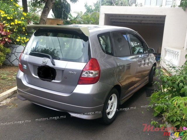 2002' Honda Fit photo #2