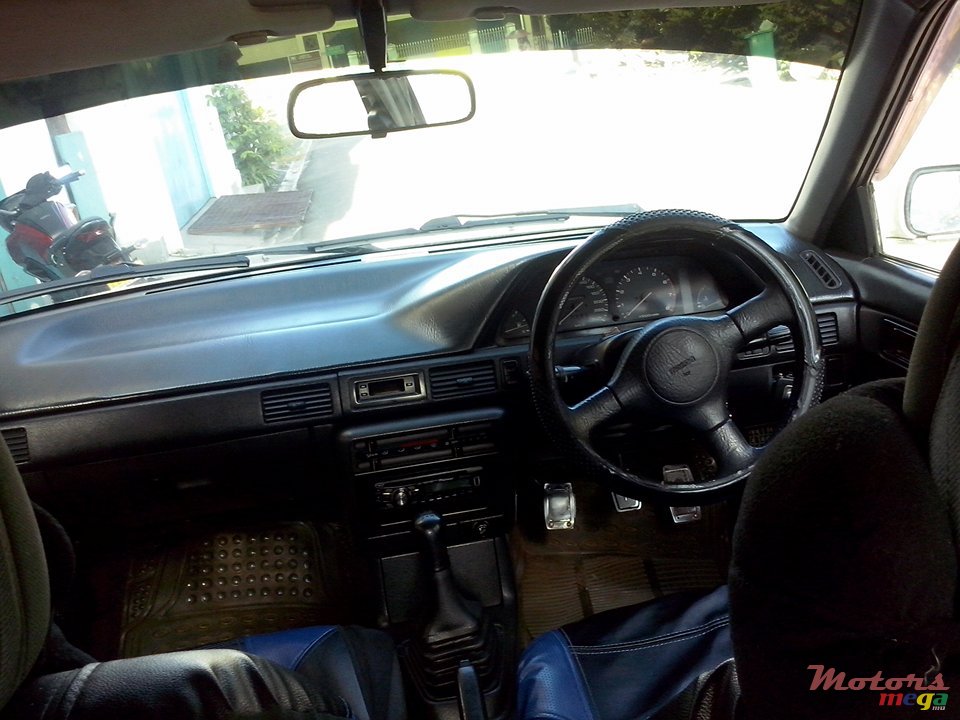 1993' Mazda 323 jant cosmic photo #1