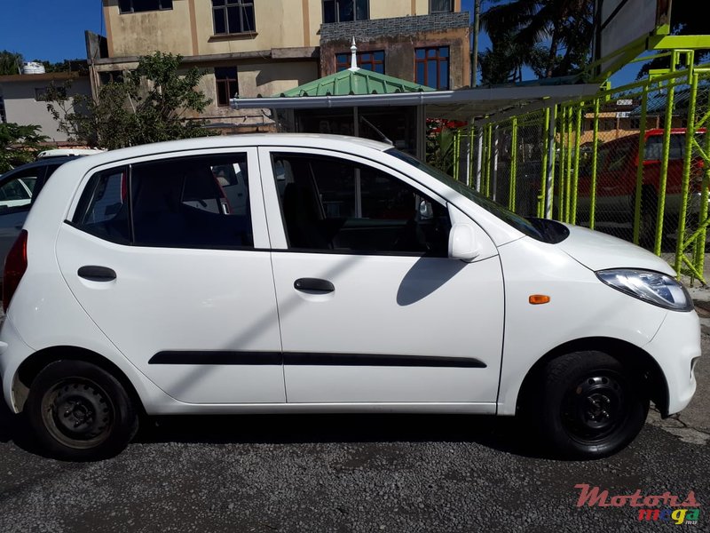 2016' Hyundai i10 photo #6