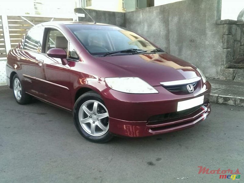 2004' Honda City photo #1