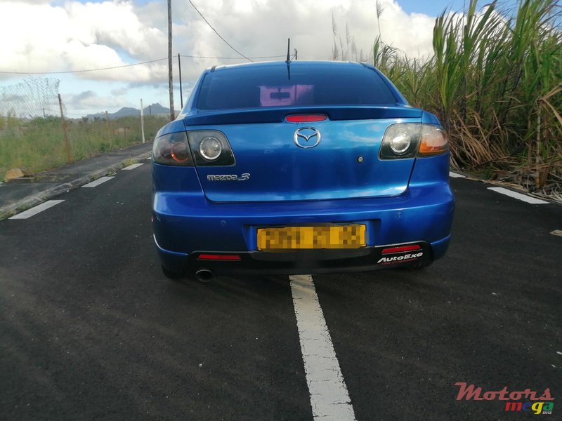 2005' Mazda photo #1