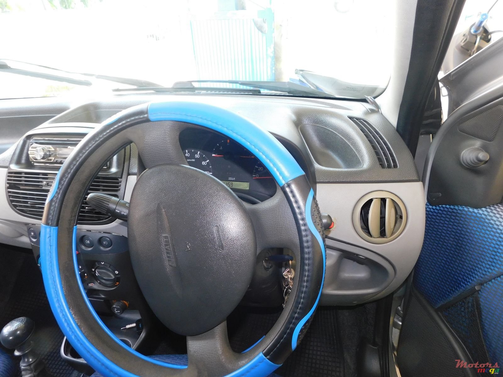 2001' Fiat Punto photo #3