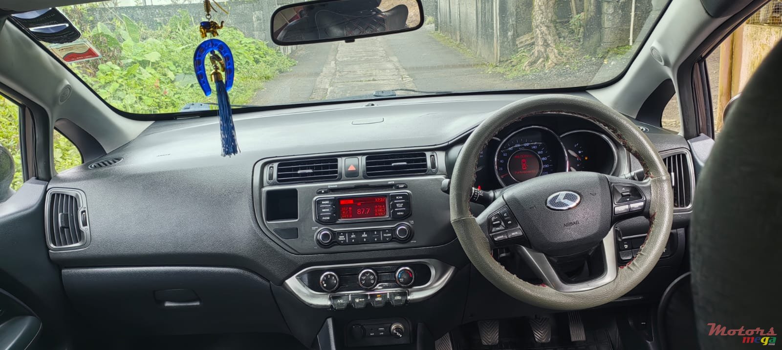 2013' Kia Rio photo #7