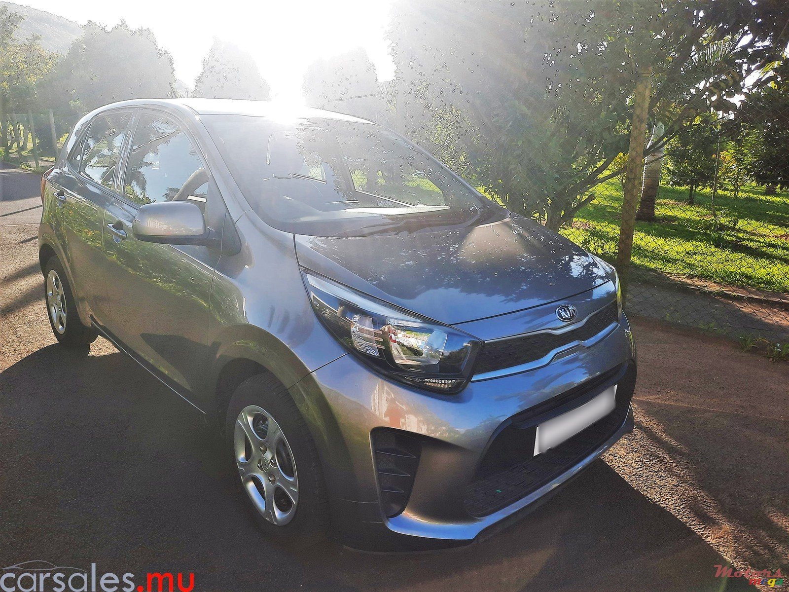 2018' Kia Picanto 1.0 Hatchback photo #1