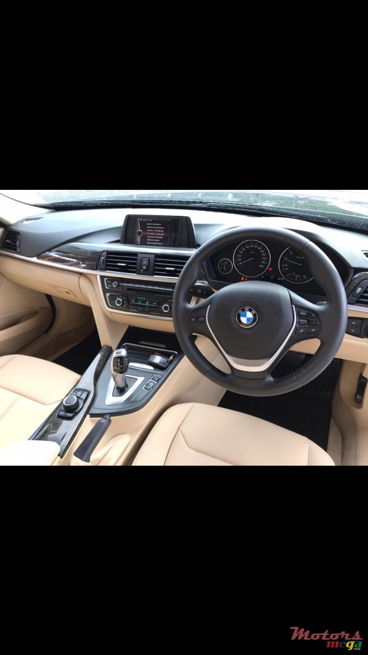 2013' BMW 3 Series photo #4