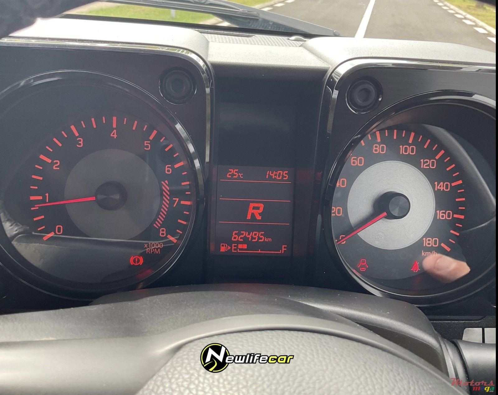 2021' Suzuki Jimny photo #6