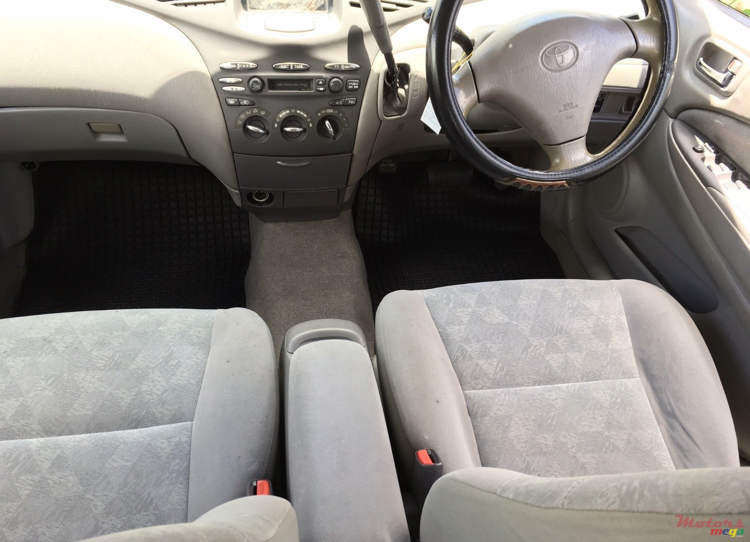 1998' Toyota Prius photo #3