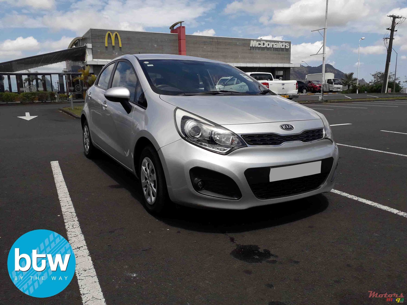 2012' Kia Rio photo #1