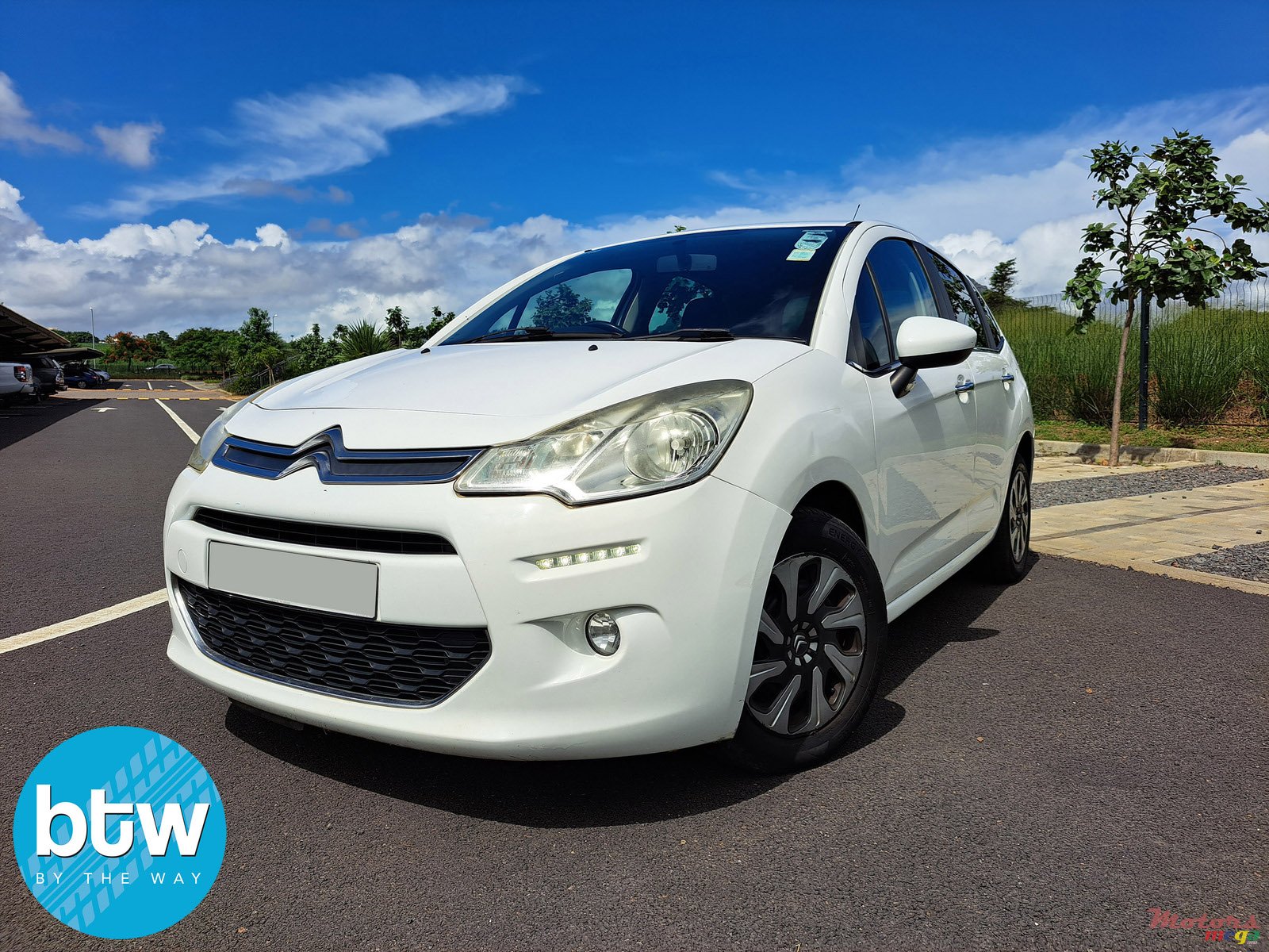 2013' Citroen C3 photo #2