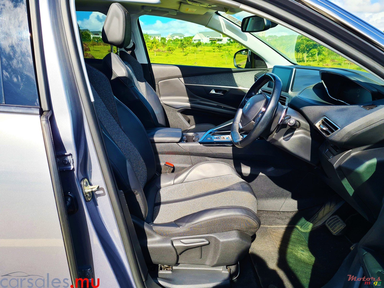 2018' Peugeot 3008 1.2 Allure photo #5