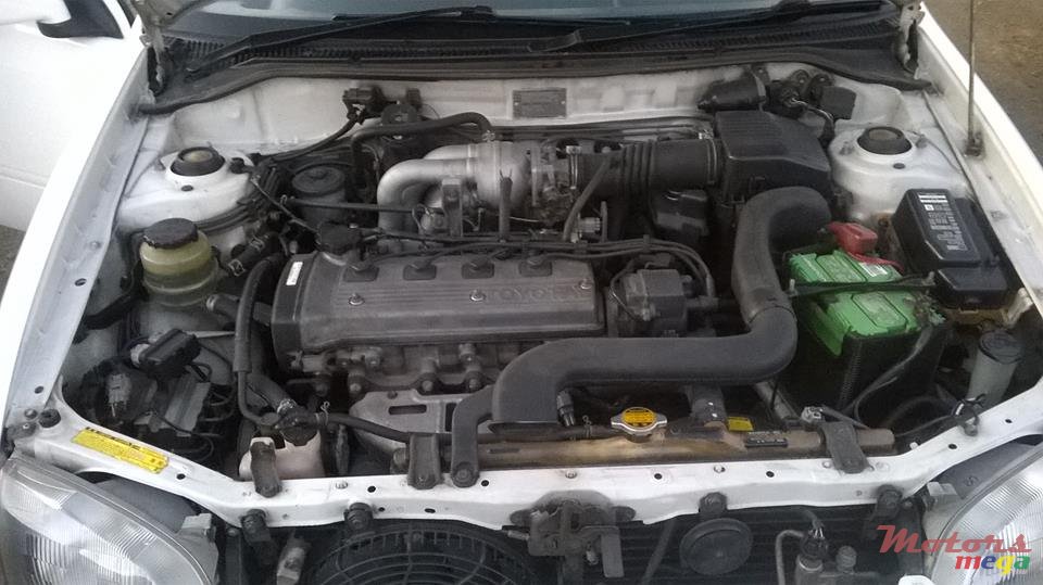 1998' Toyota Starlet photo #5