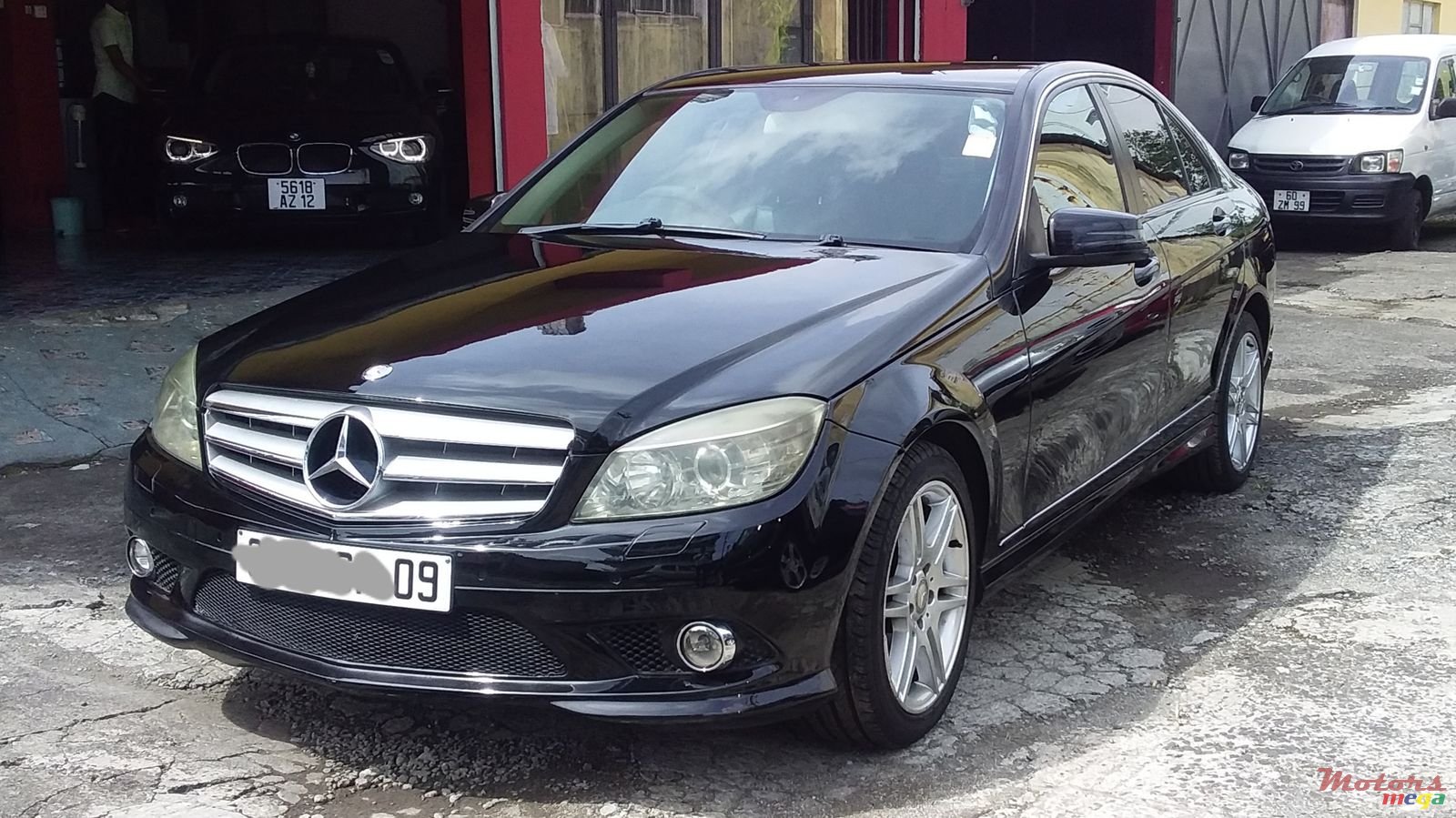 2009' Mercedes-Benz C-Class Kompressor c180 photo #2