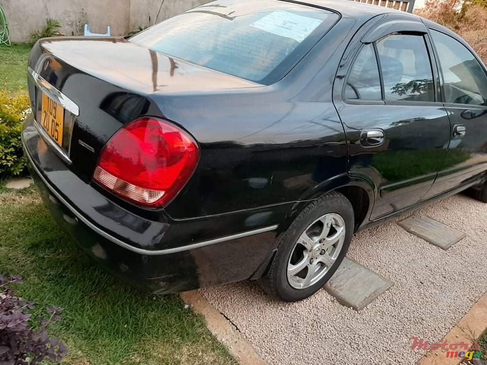 2005' Nissan 1400 photo #5