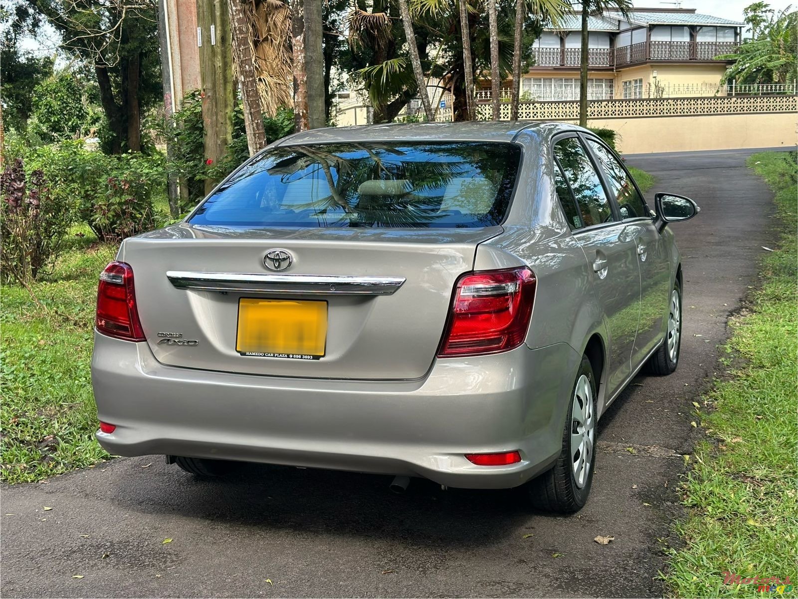 2017' Toyota Axio photo #3