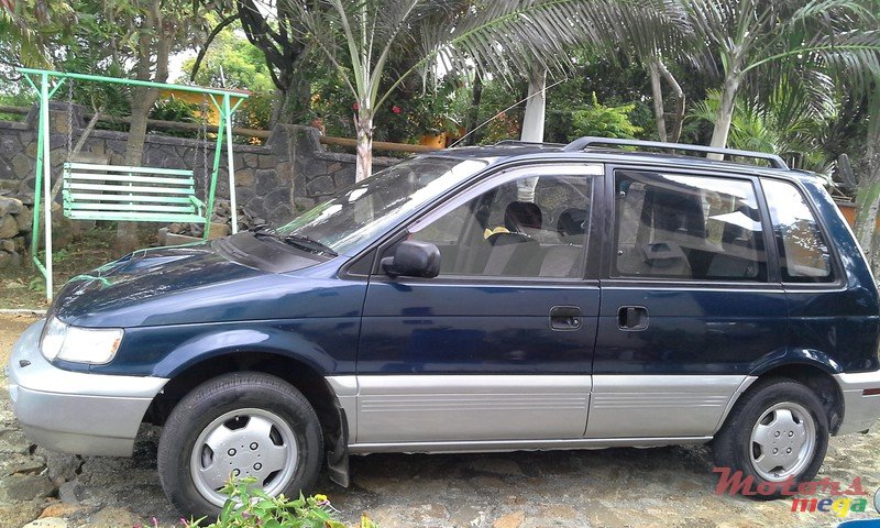 1995' Mitsubishi RVR Yes photo #5