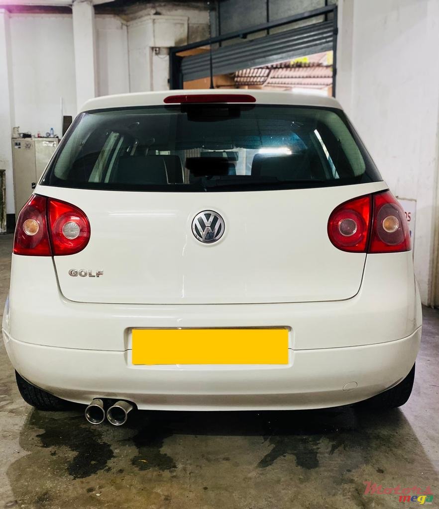 2008' Volkswagen Golf V photo #3