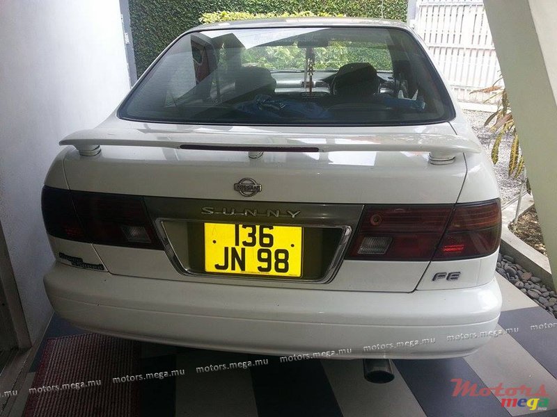 1998' Nissan Saloon photo #4