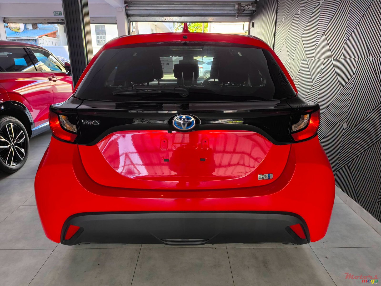 2023' Toyota Yaris photo #6