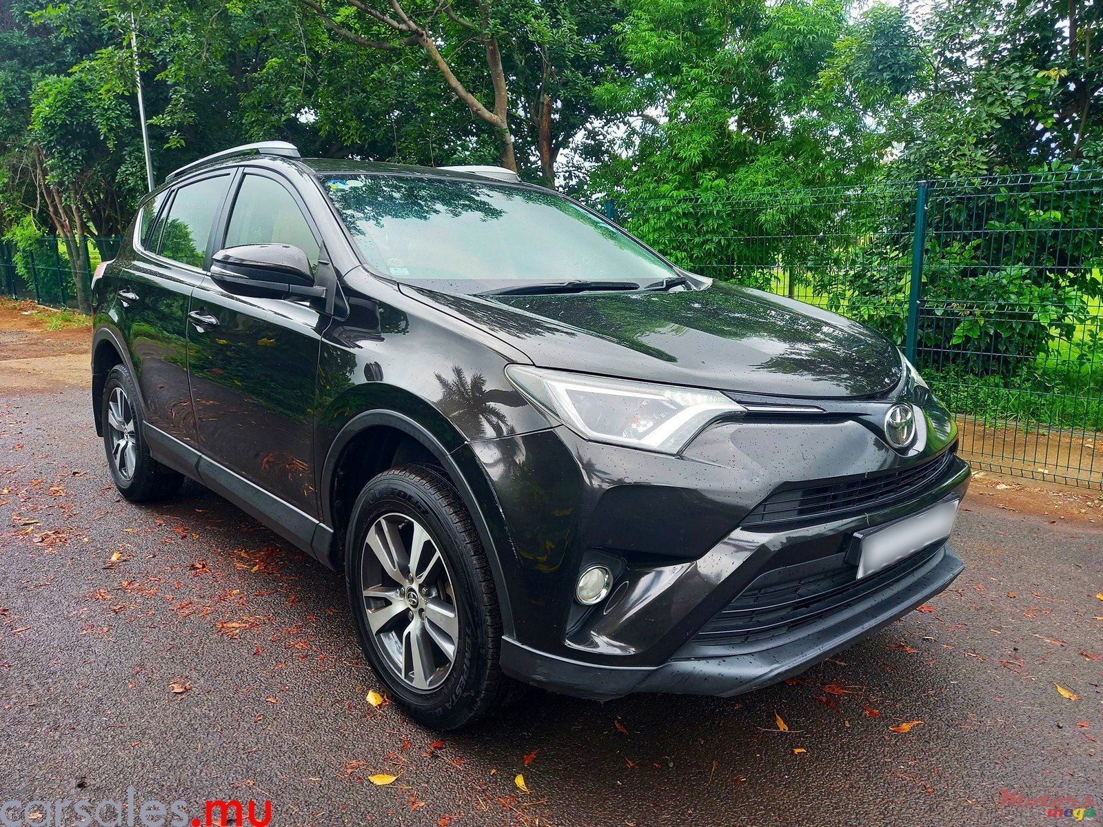 2016' Toyota RAV4 2.0 photo #2