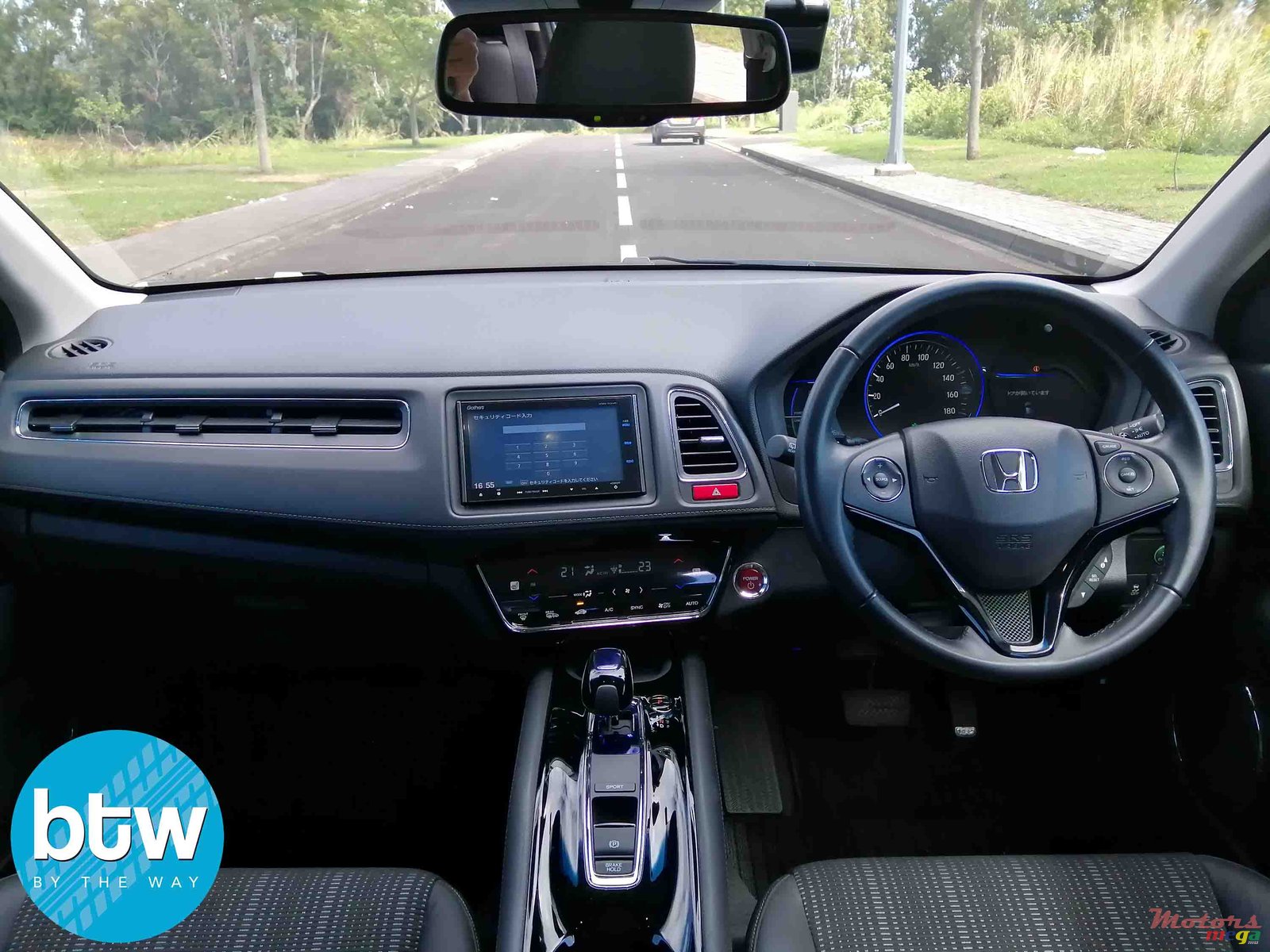 2015' Honda Vezel Z photo #6