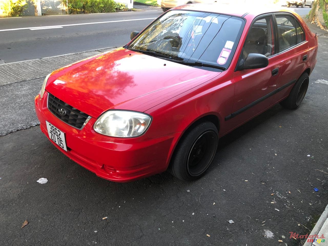 2005' Hyundai Accent photo #4