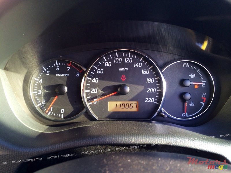 2006' Suzuki SWIFT SPORT photo #3