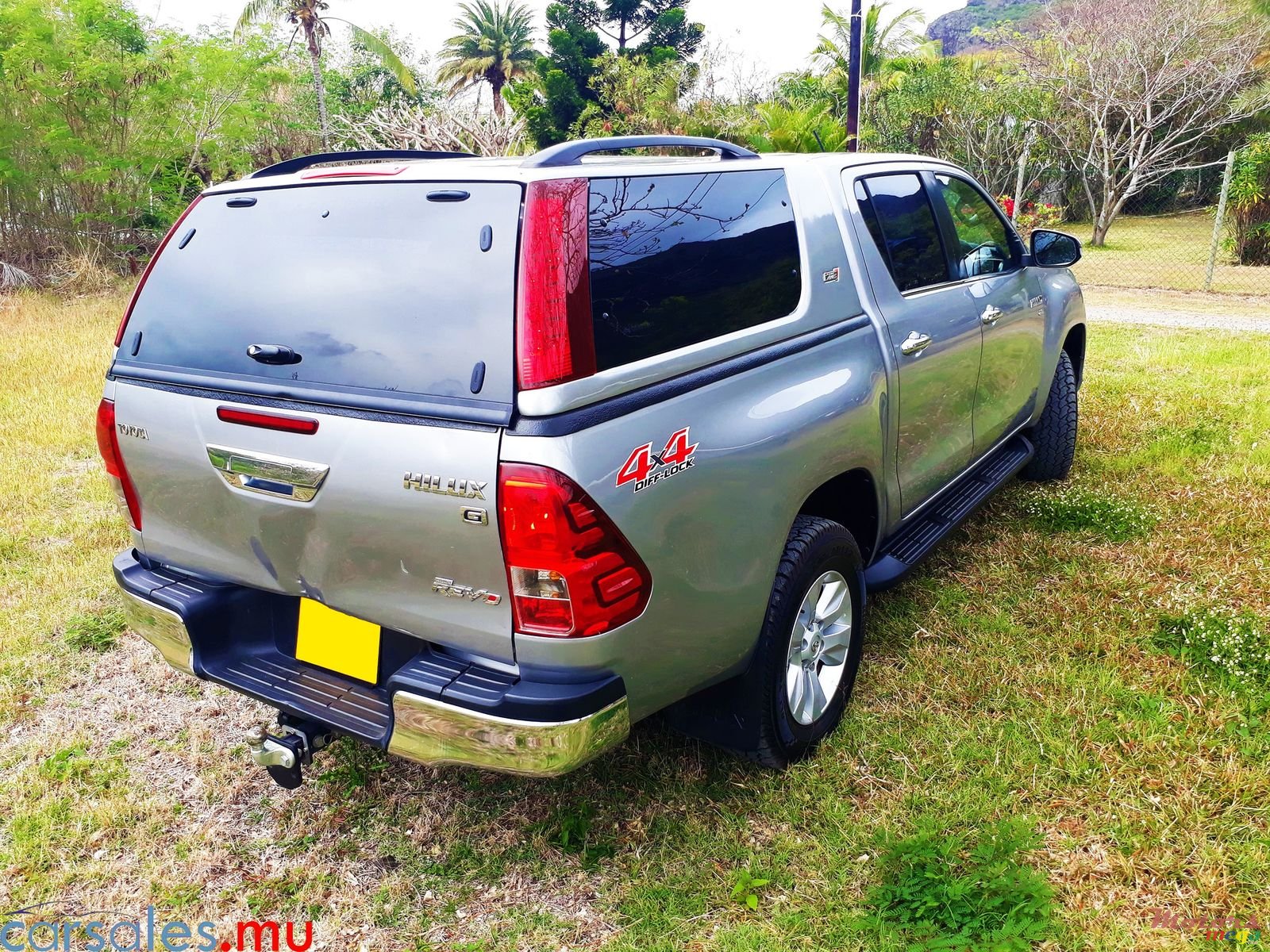 2016' Toyota Hilux 2.8 Revo 4x4 photo #4