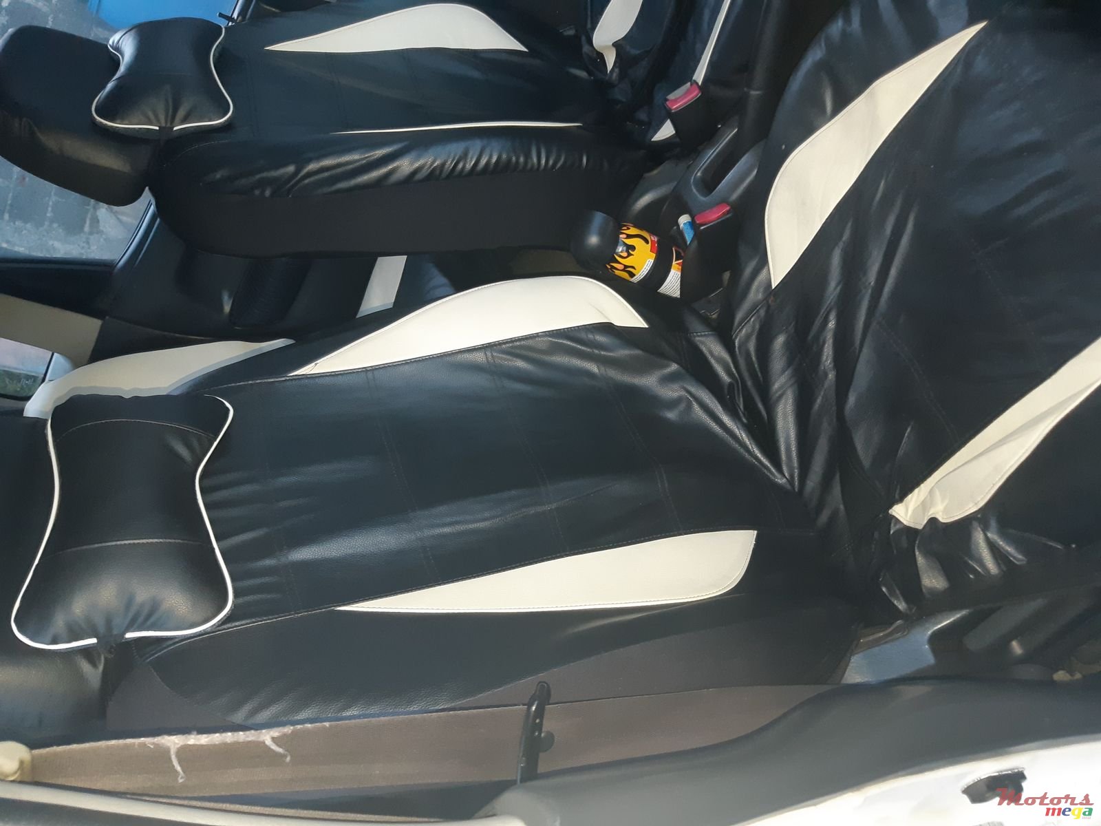 2003' Suzuki Swift photo #4