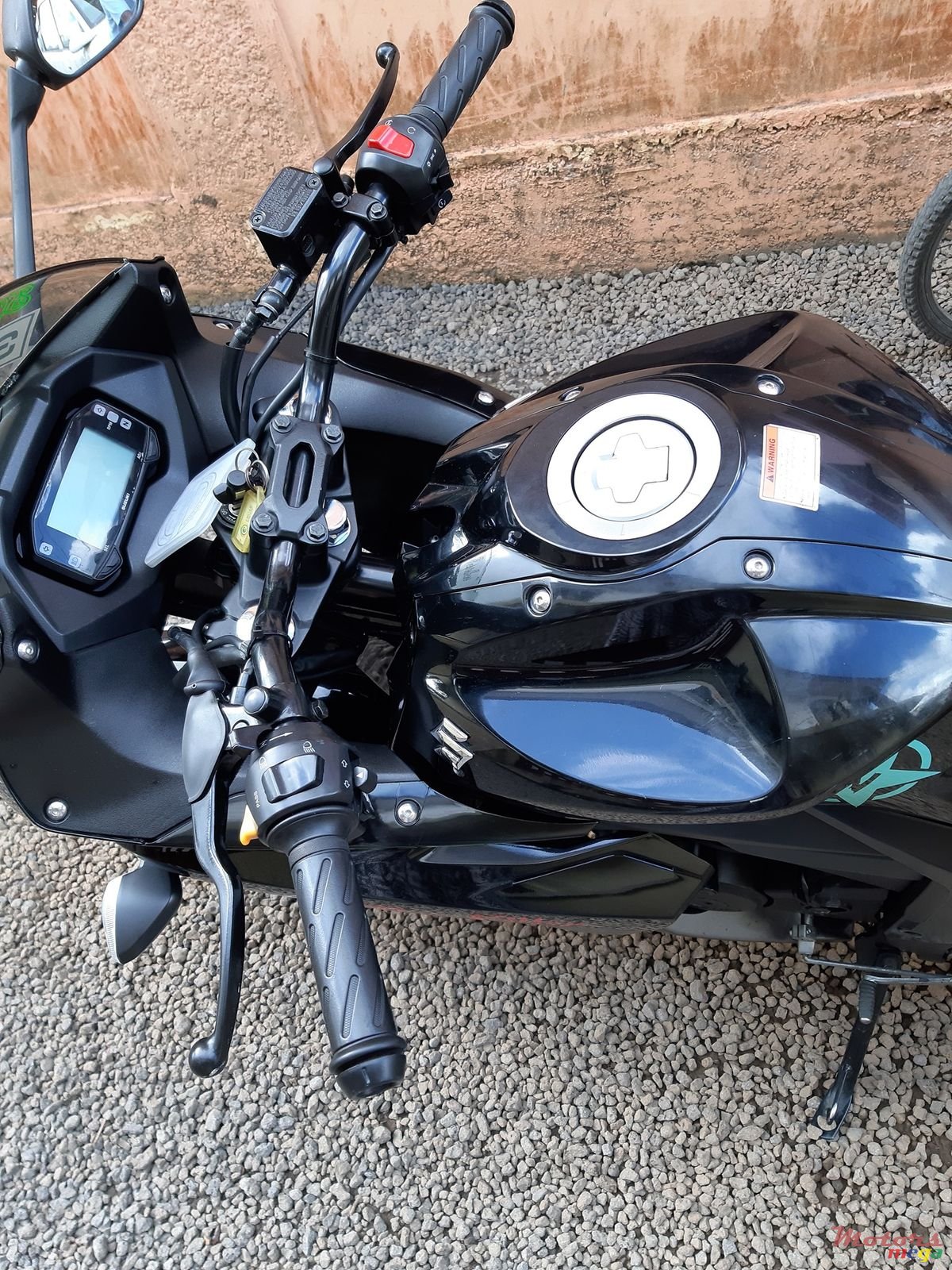 2017' Suzuki Gixxer photo #7