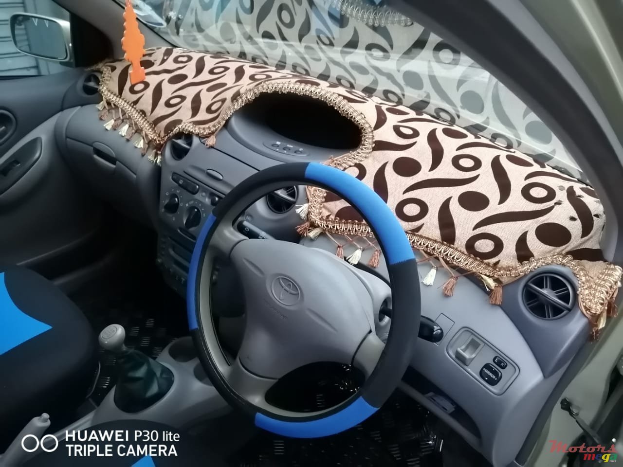 2000' Toyota photo #2