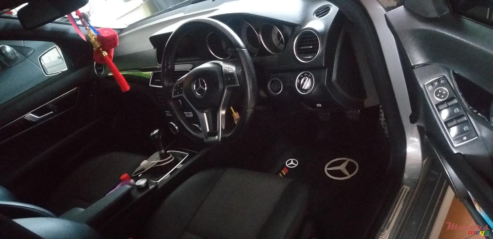 2012' Mercedes-Benz C-Class AMG photo #6