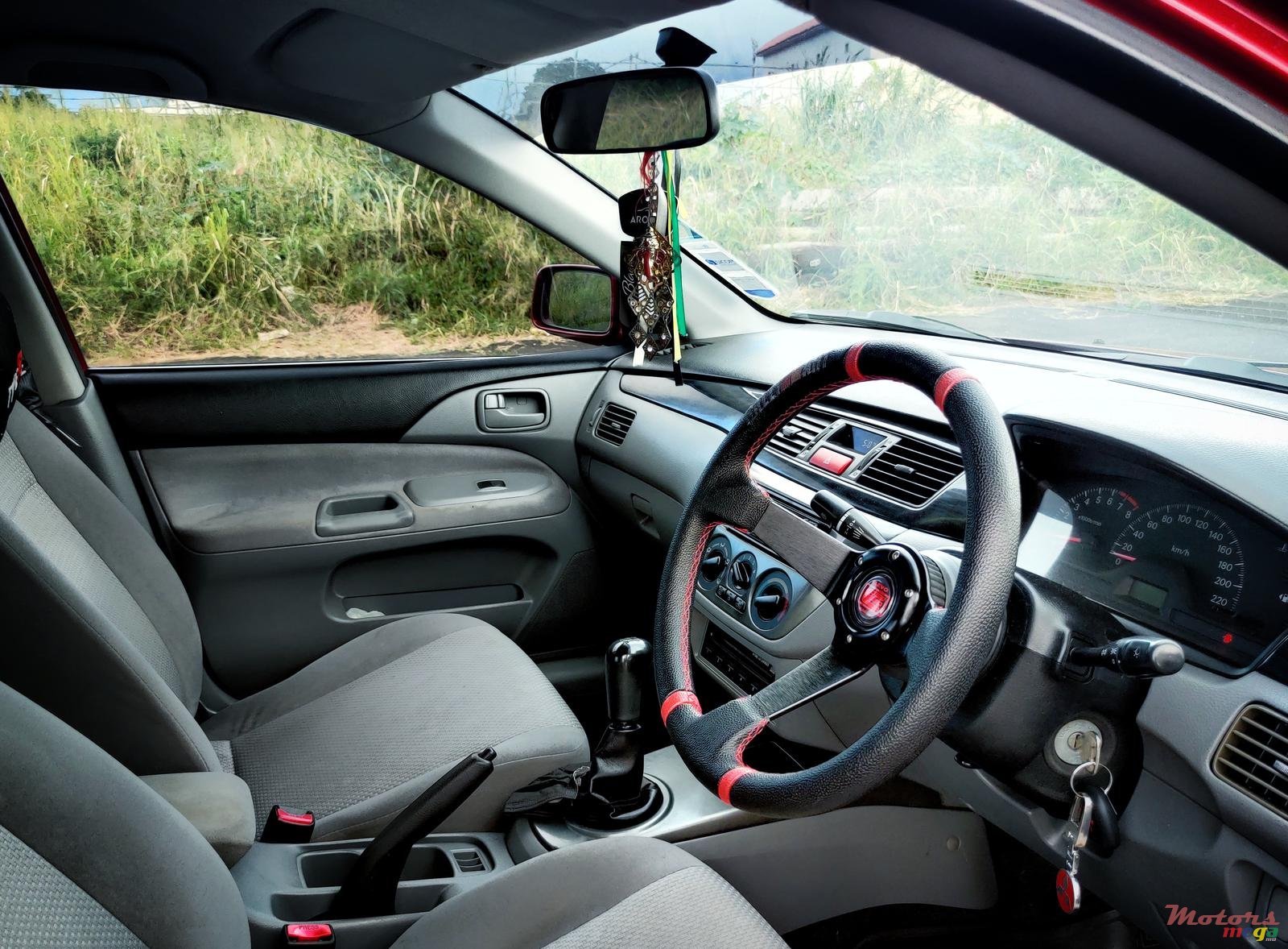 2008' Mitsubishi Lancer photo #5