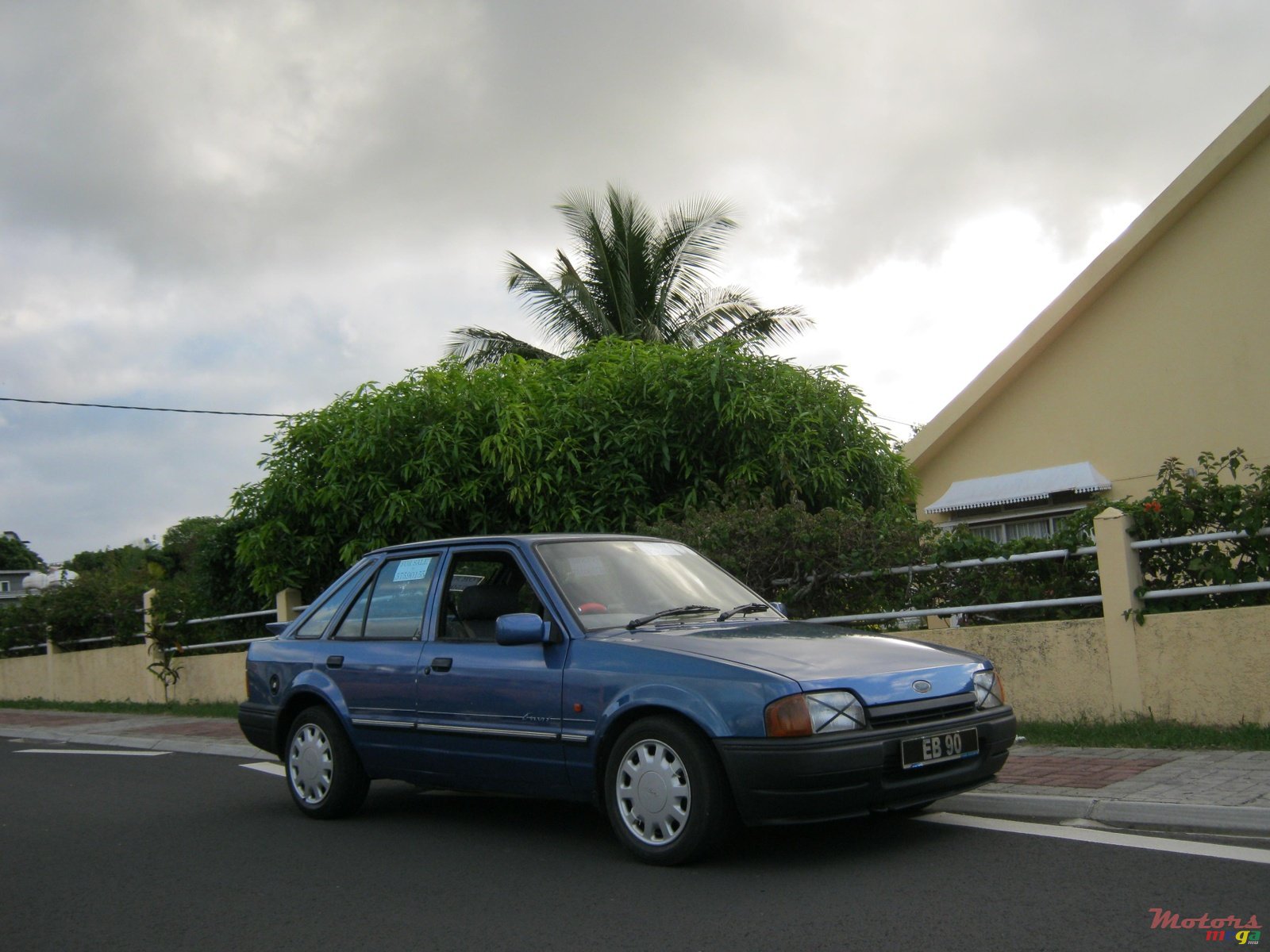 1990' Ford Escort mark 4 photo #3