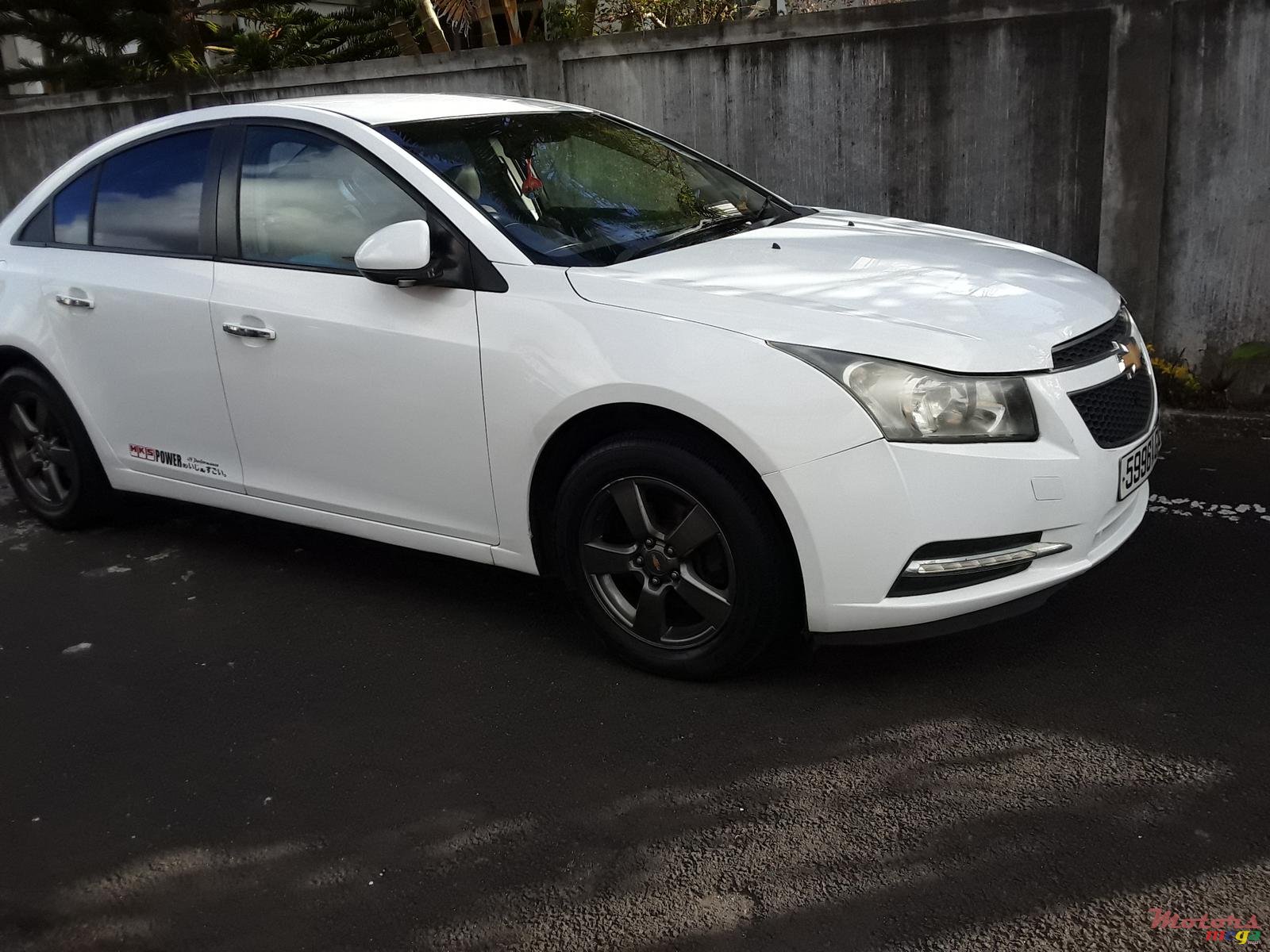 2013' Chevrolet Cruze photo #3