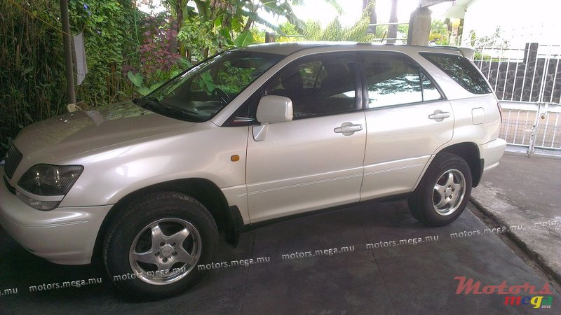 1998' Toyota Harrier 3.0 photo #10