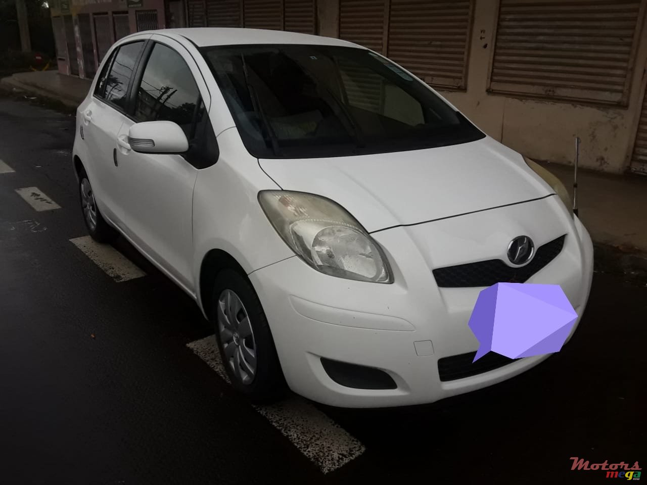 2009' Toyota Vitz photo #4